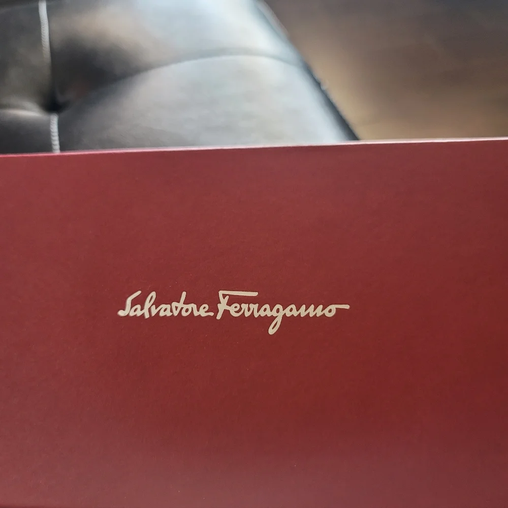 Salvatore Ferragamo Wallet - Picture 8 of 13